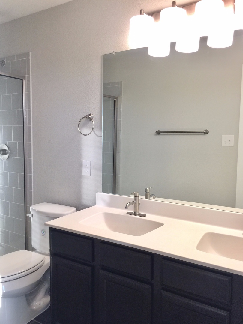 915 Chaparral Trail, Midlothian, TX 76065