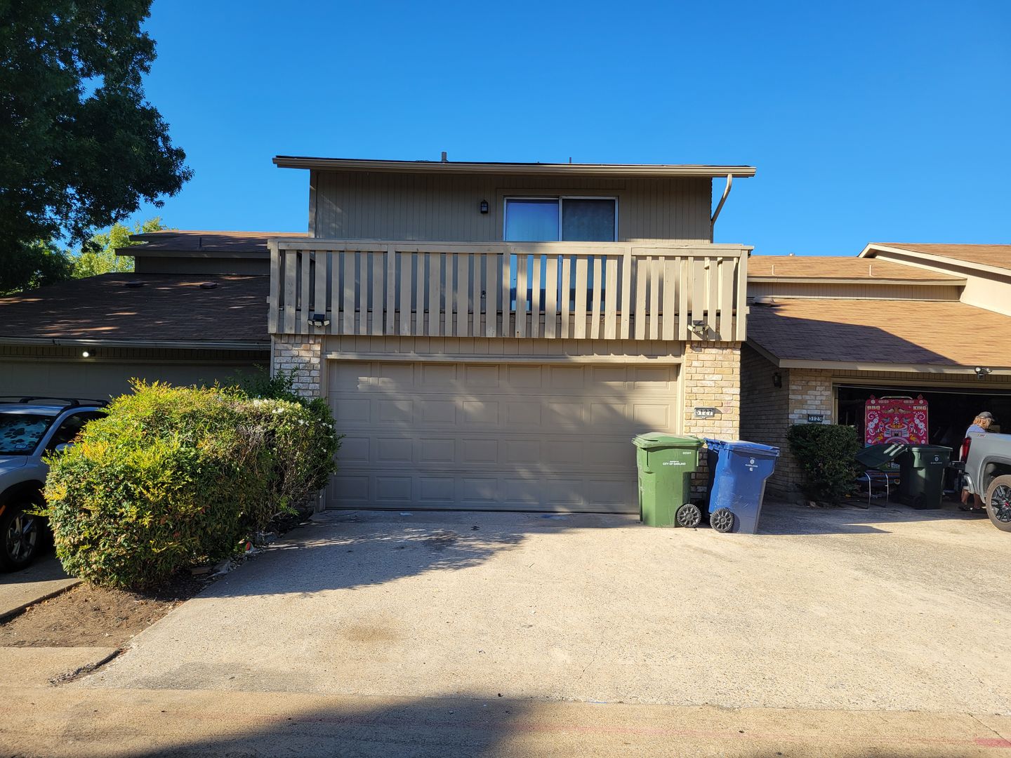 Garland House: 3127 Willowbrook Ct.