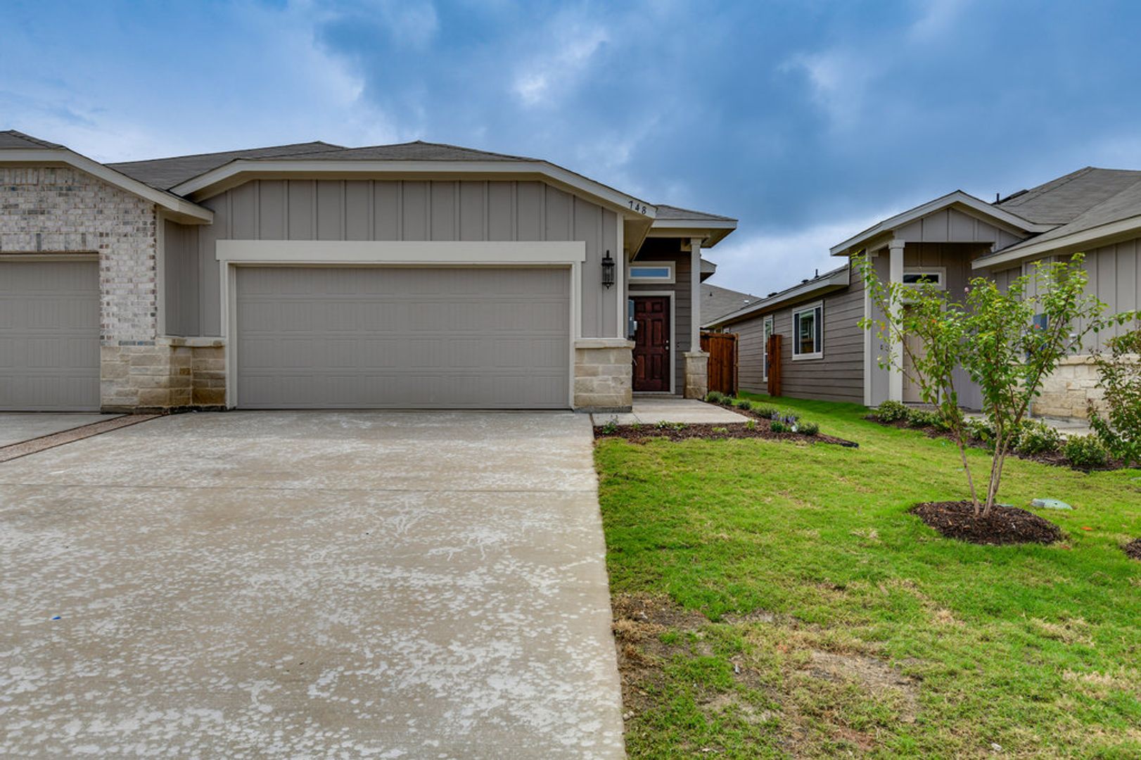 Venus Townhome: 748 Wheatfield Drive