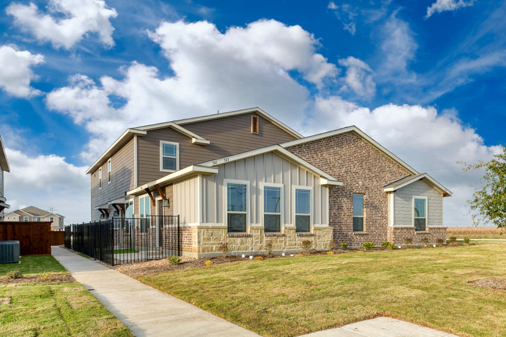 Venus Townhome: 716 Fallow  Dr