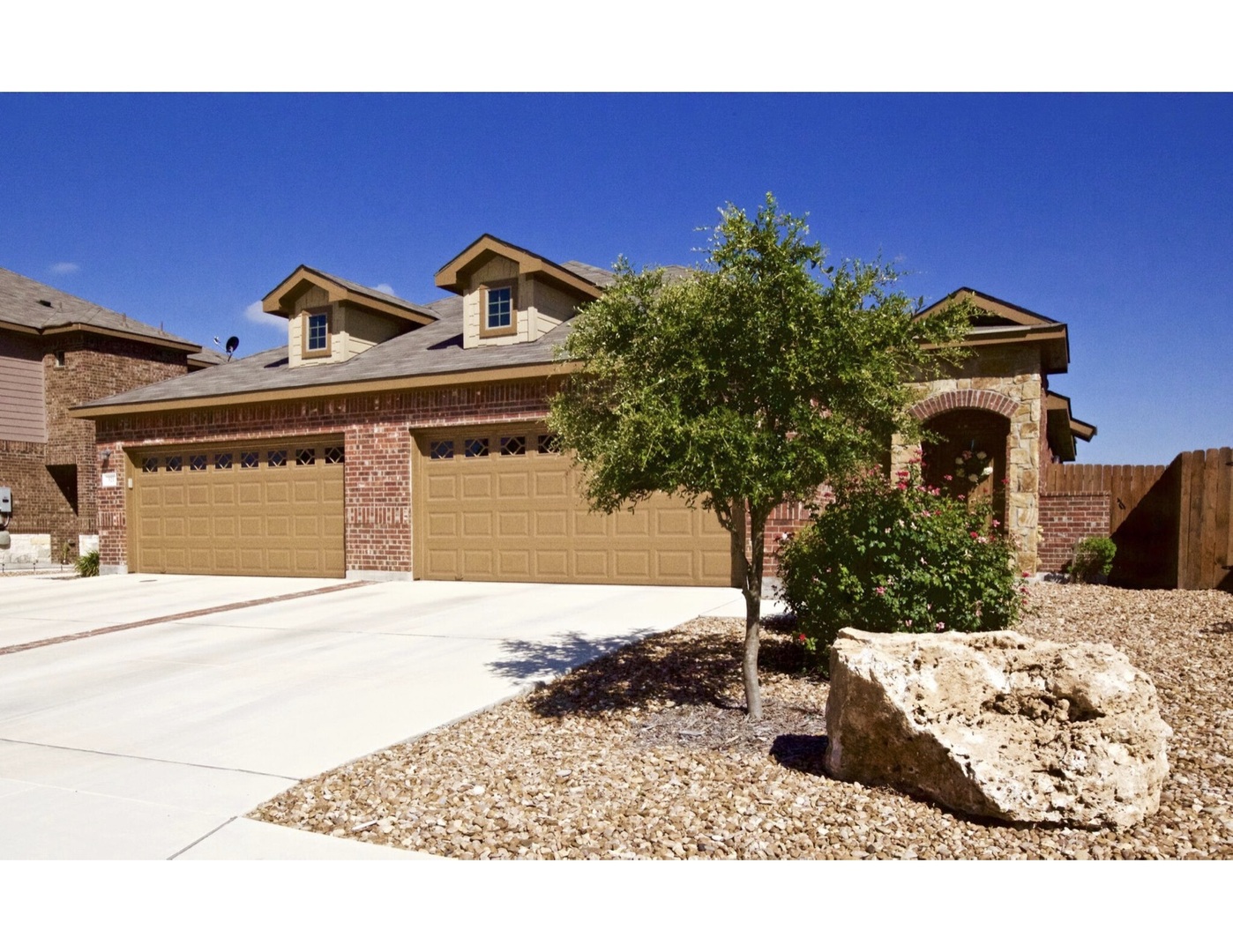 Bastrop Townhome: 112 Hidden Springs Drive