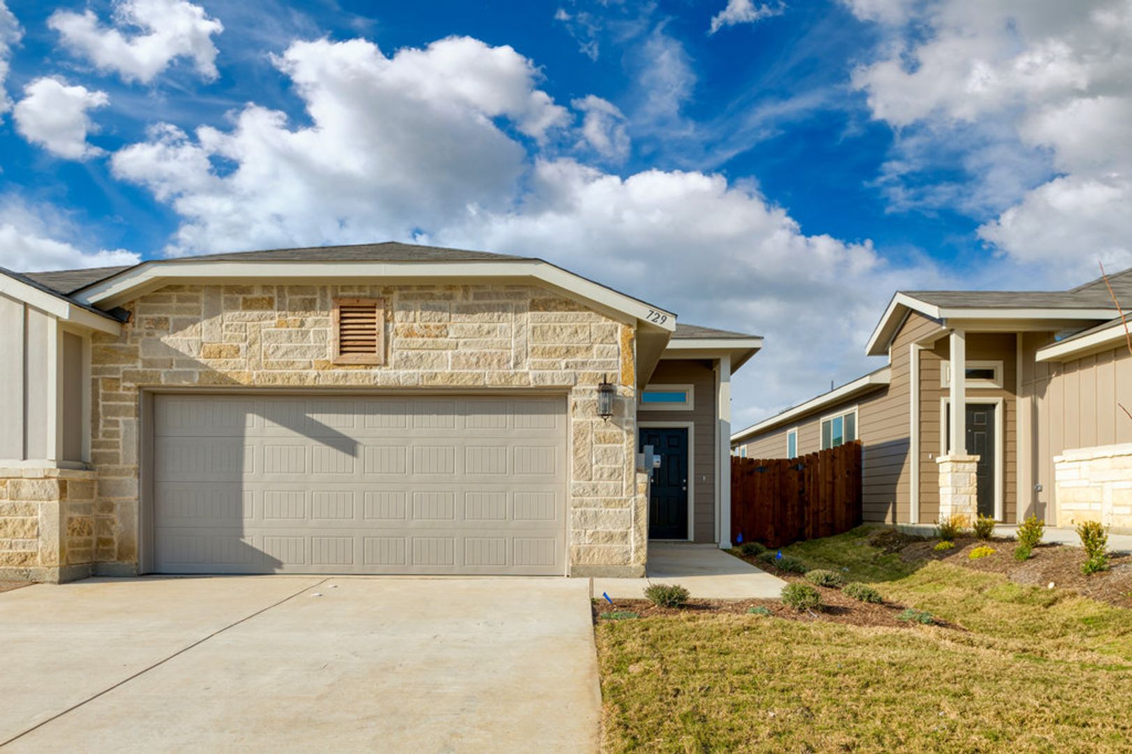 Venus Townhome: 729 Fallow Dr