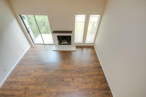 20 Bedroom Condo – 10811 Richmond Ave Unit # 19, Houston, TX 77042