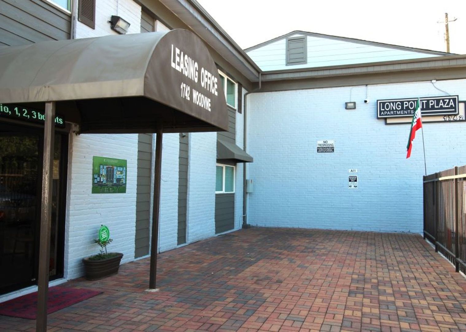 Houston Apartment: 1742 Woodvine Drive