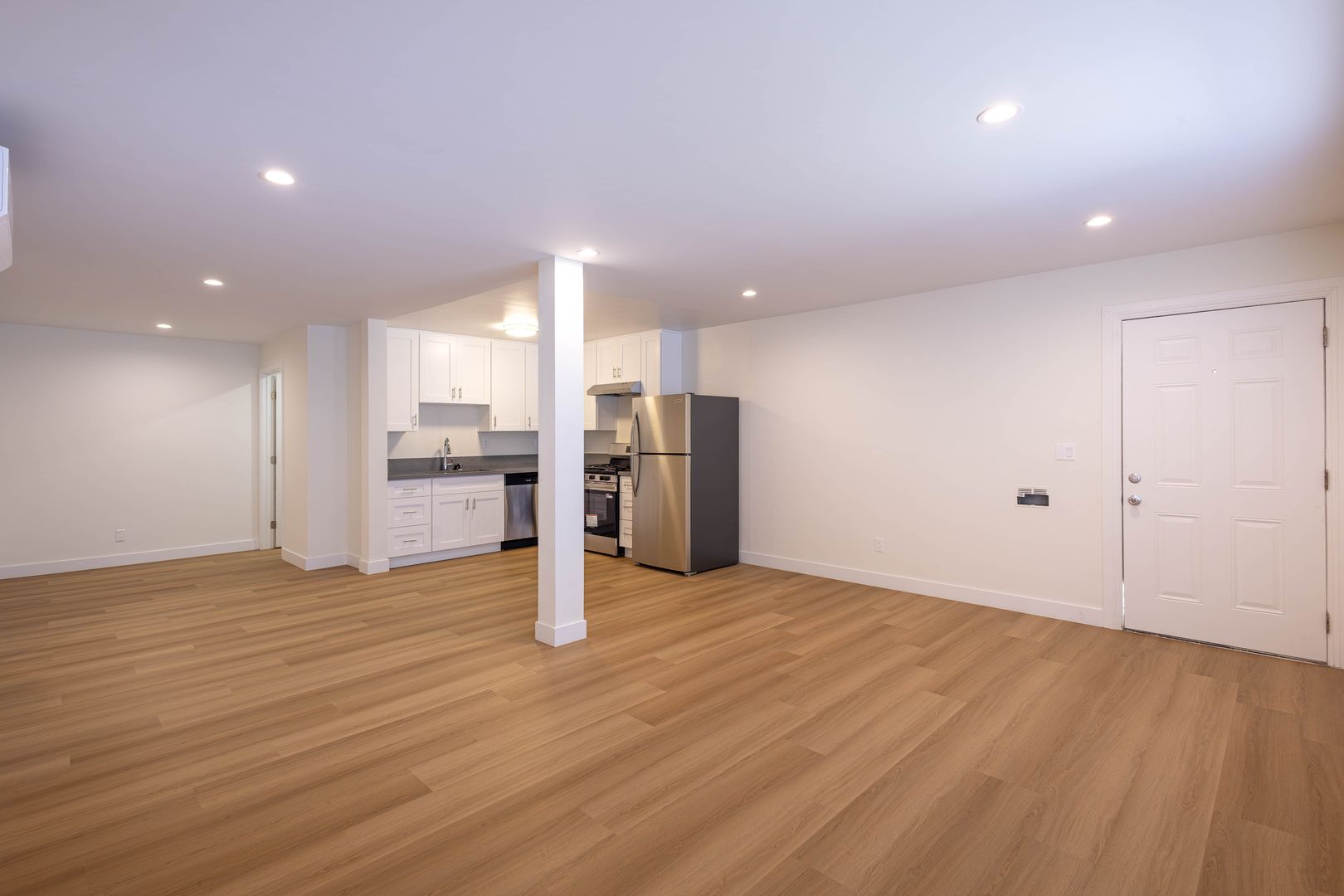 Long Beach Apartment: 3710 Atlantic Ave