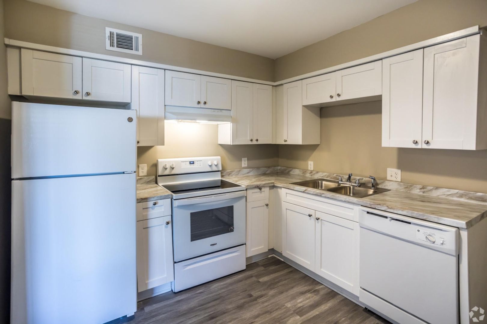 Memphis Apartment: 1764 Gowan Dr