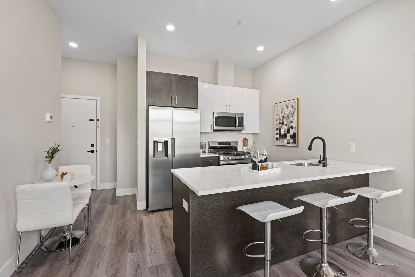 Jersey City Apartment: 70 Central Avenue