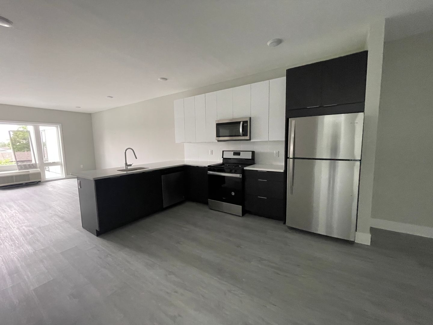 Fair Lawn Apartment: 12-36 River Road