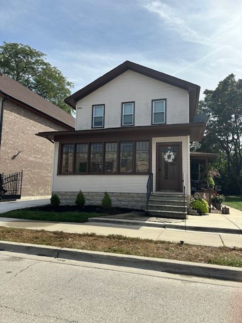 Lemont Apartment: 428 Talcott Avenue