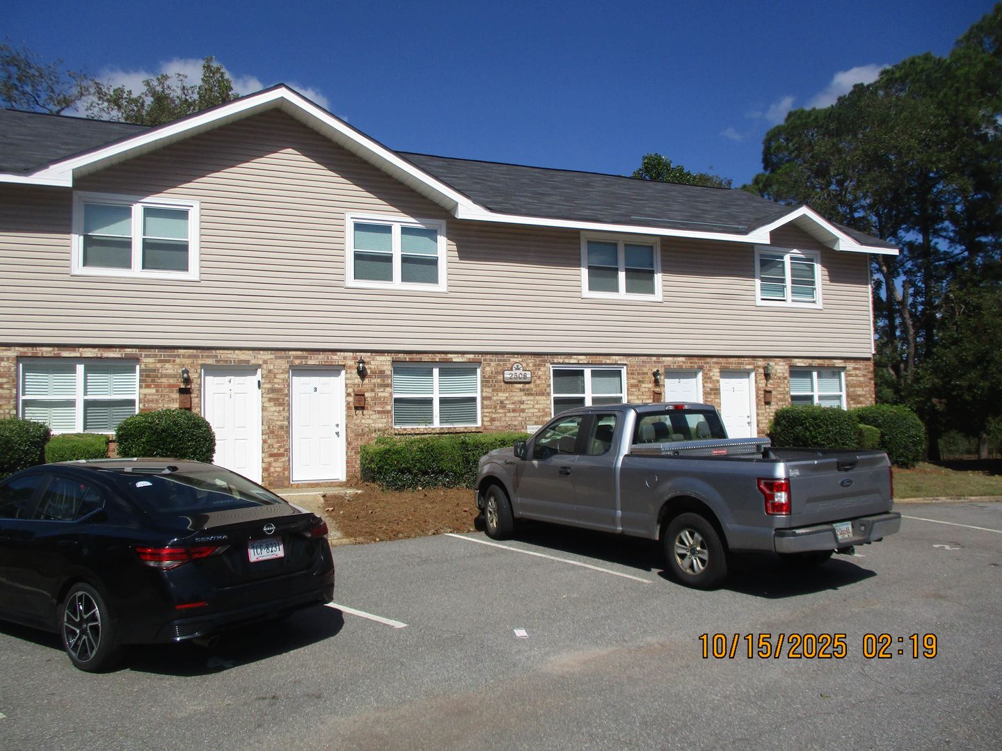 Albany House: 2508 Redwood Court # 3