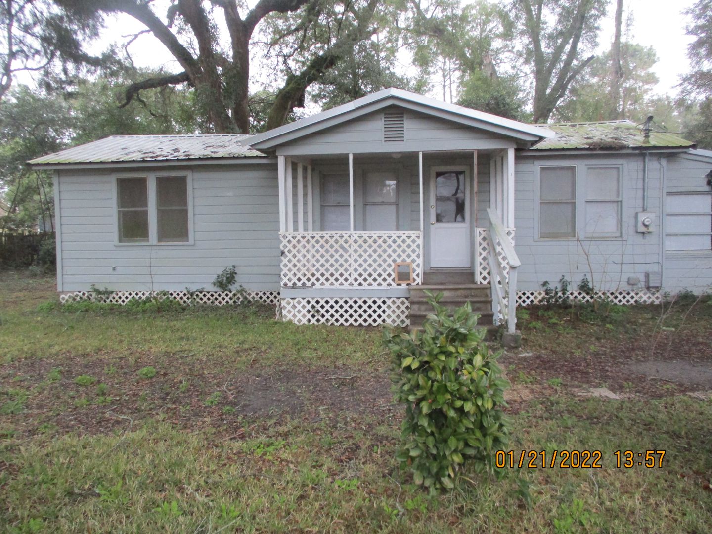Albany House: 2415 Rosebrier Ave.