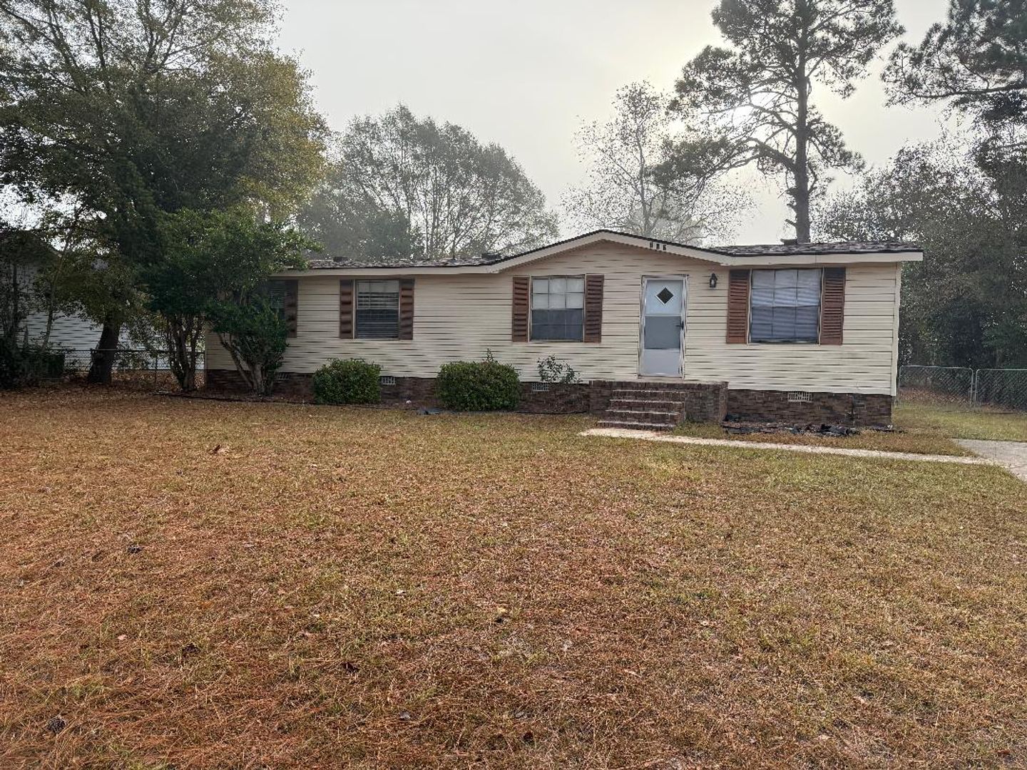 Leesburg House: 152 Crow Drive