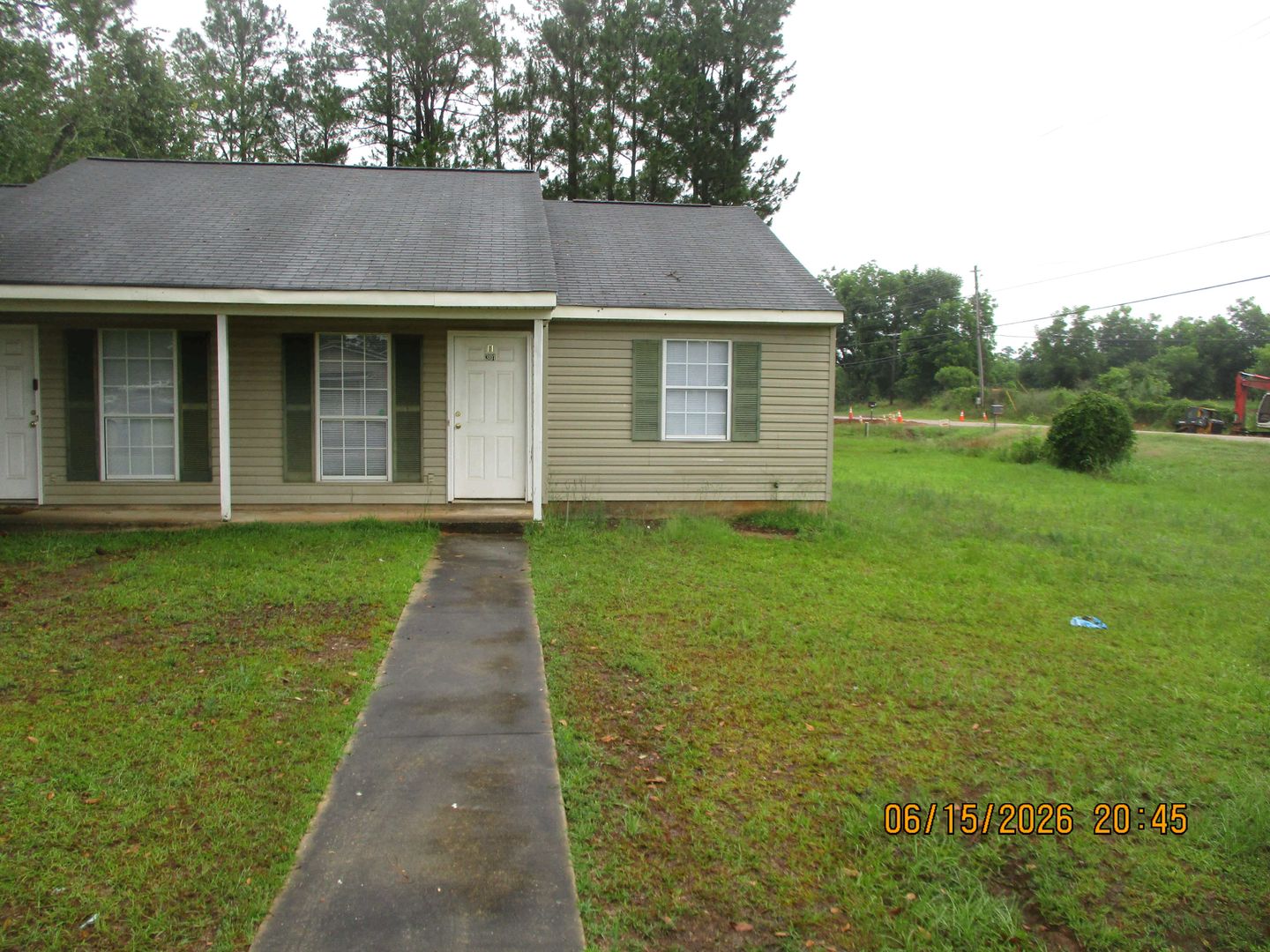 Albany House: 301 B Station Crossing