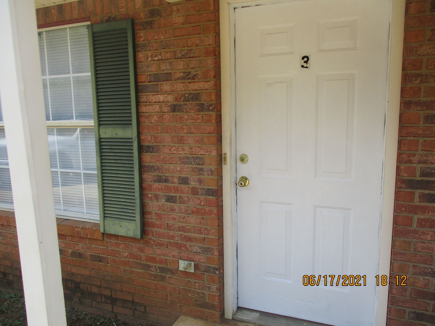 Albany House: 2511-C Cardinal St.