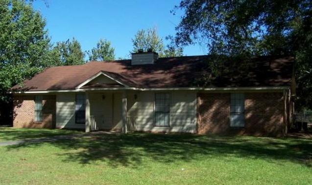 Albany House: 1929 A Buck Lane