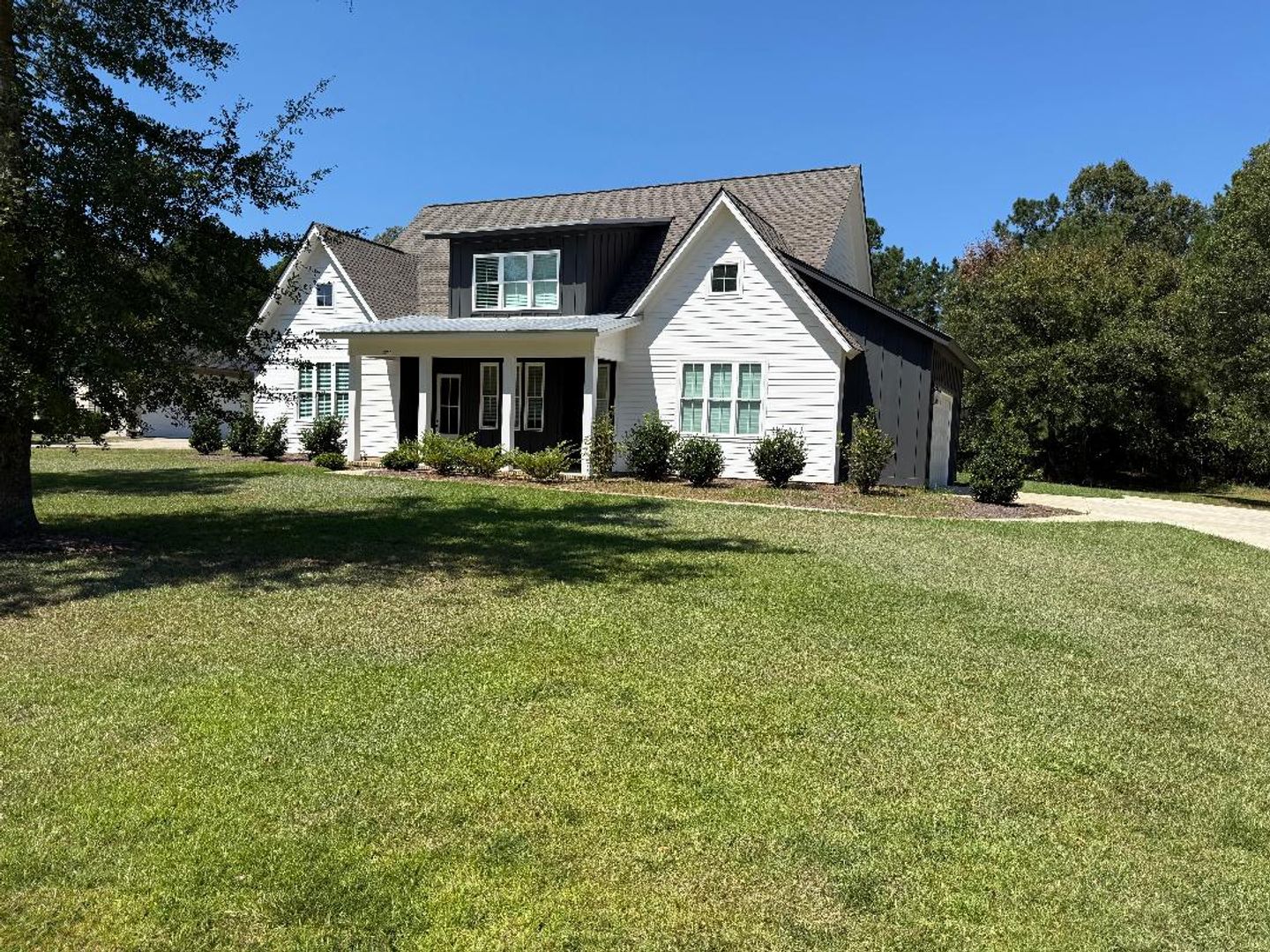 Albany House: 2720 McCall Ct