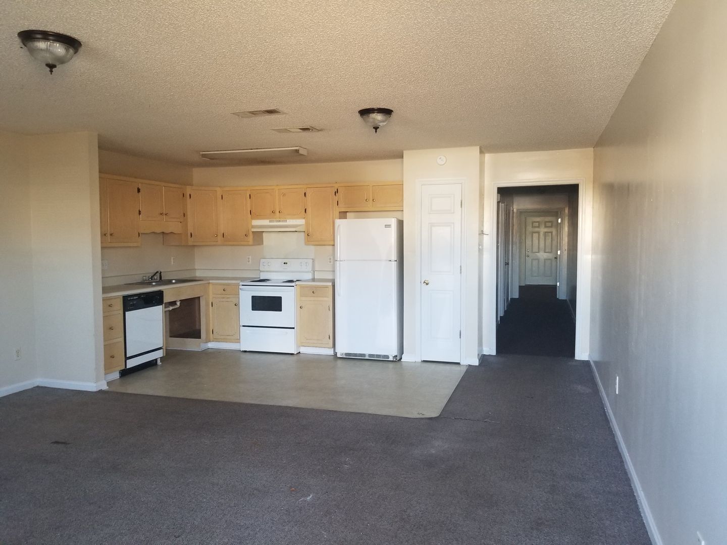 Albany House: 900 E Eighteenth Ave.