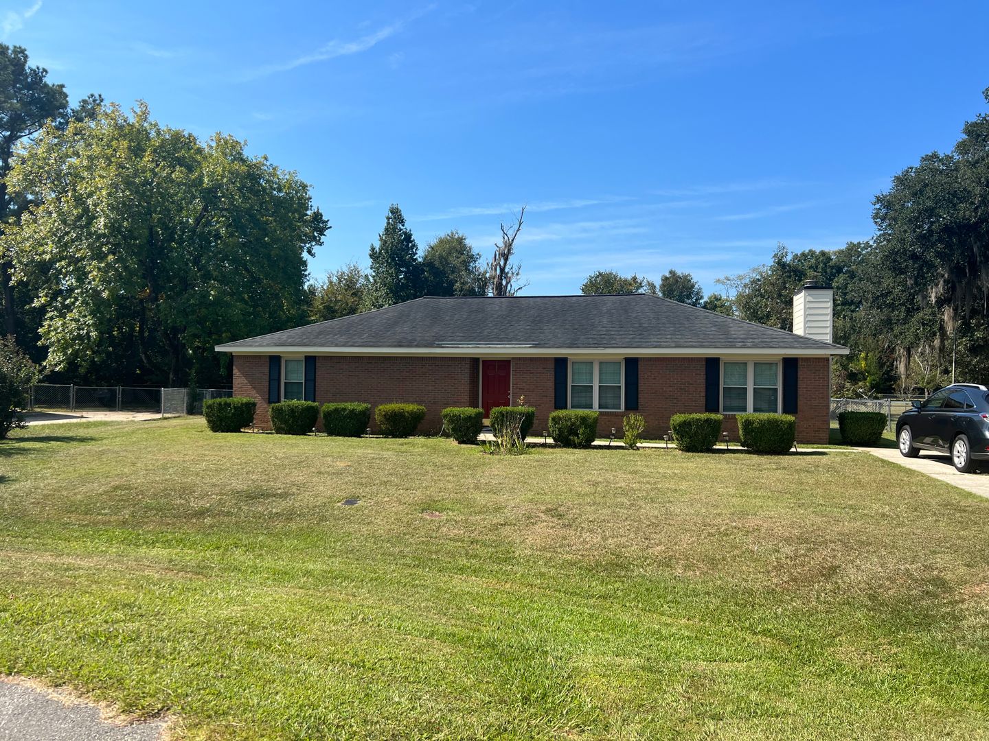 Albany House: 621 Aztec Lane