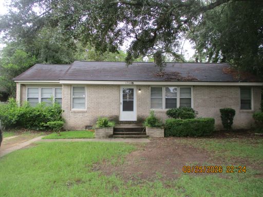 1704-A Whitney Ave – photo 1