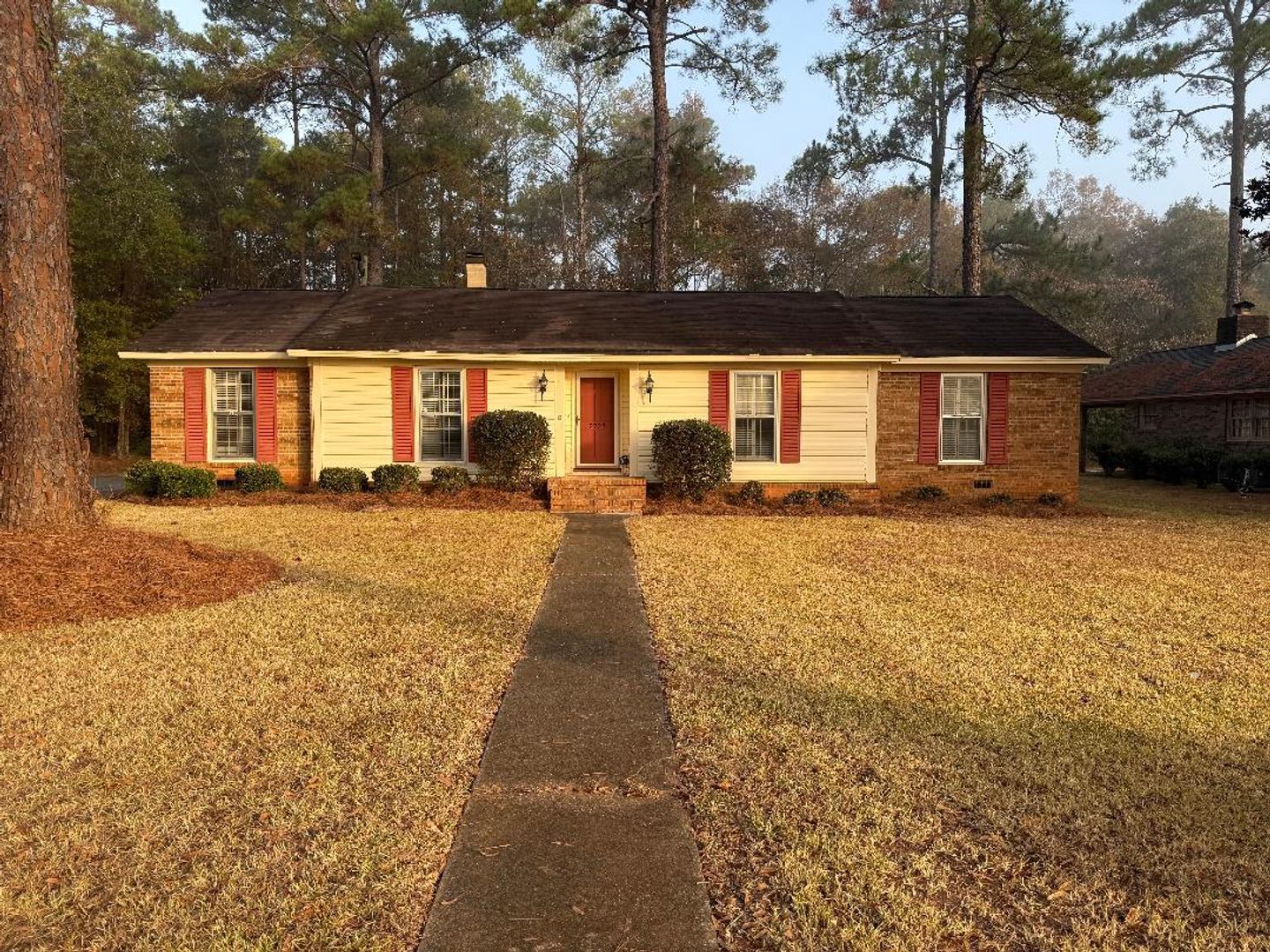 Albany House: Westgate Drive, 2723