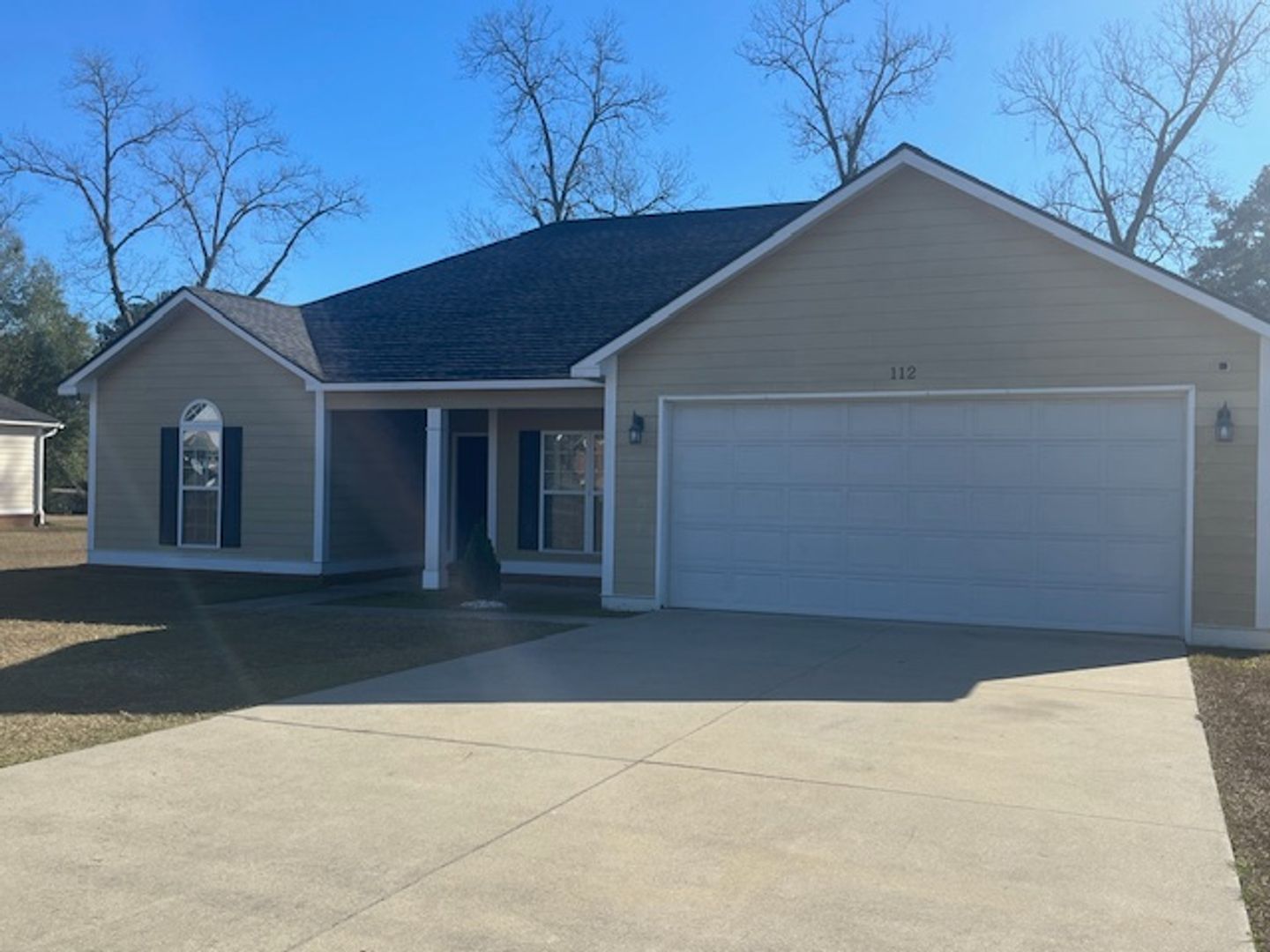 Leesburg House: 112 Huntingdon Dr.