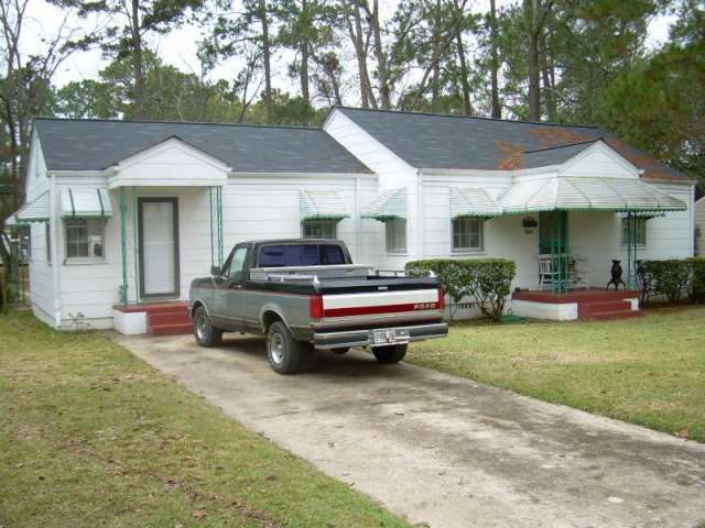 Albany House: 1108 Eleventh Ave.