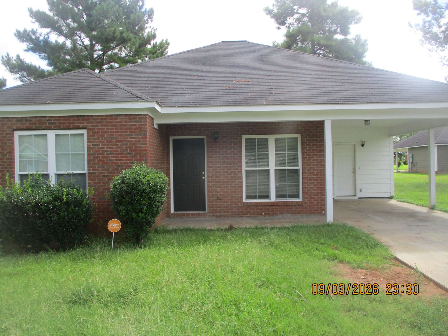 Albany House: 204 Cloud Ln.