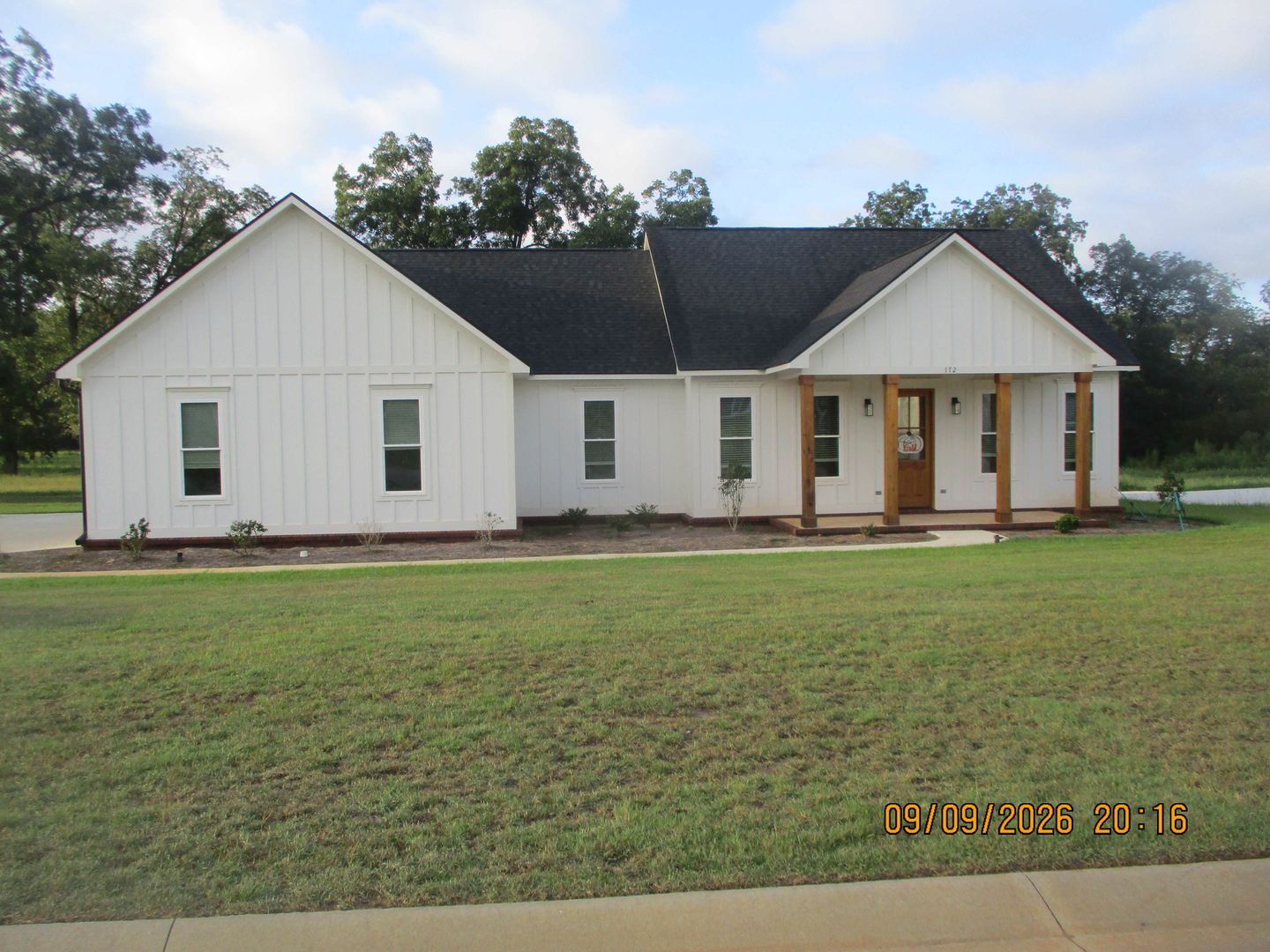 Leesburg House: 172 Belmont Drive
