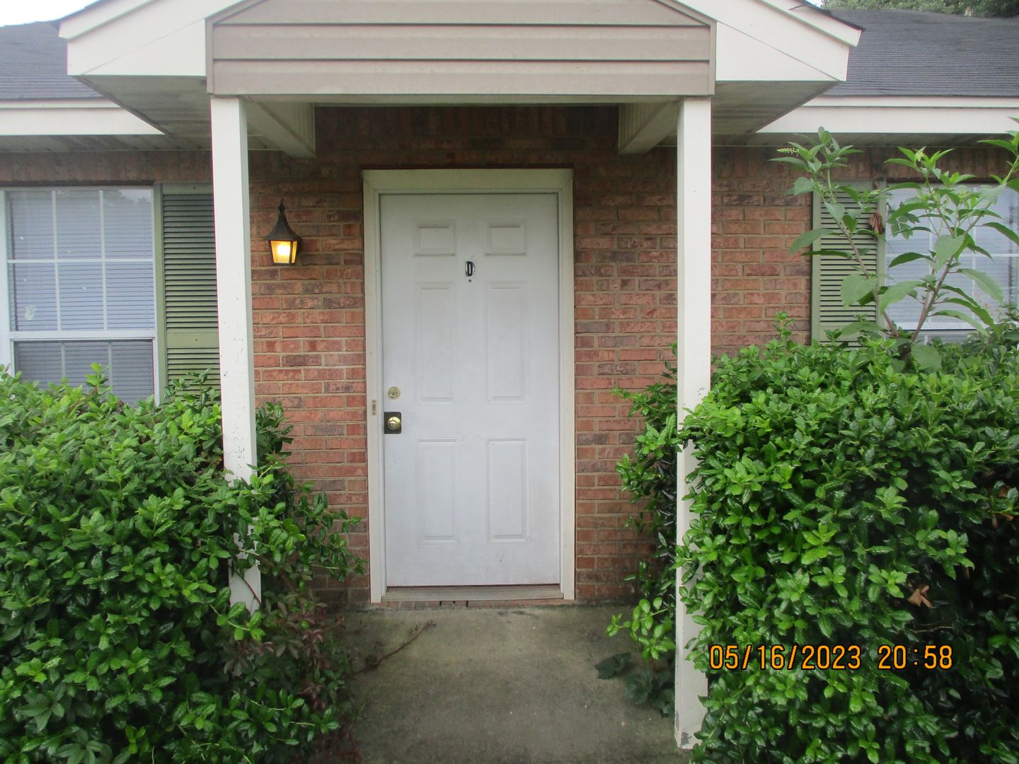 Albany House: 900 D Eighteenth Ave.