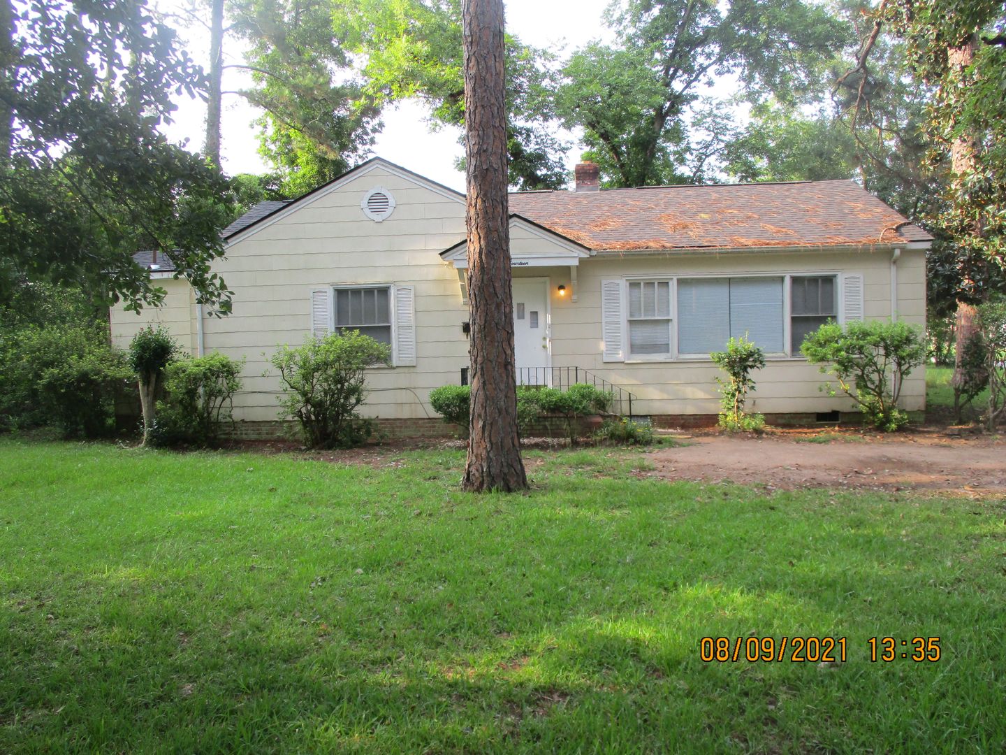 Albany House: 1214 Ninth Ave