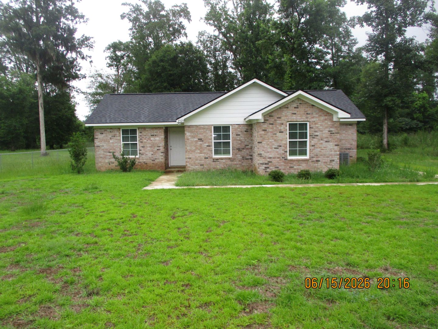 Albany House: 3528 Moss Island Ct