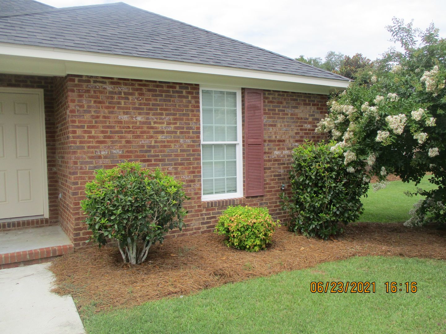 Leesburg House: 121-B Magnolia Ct.