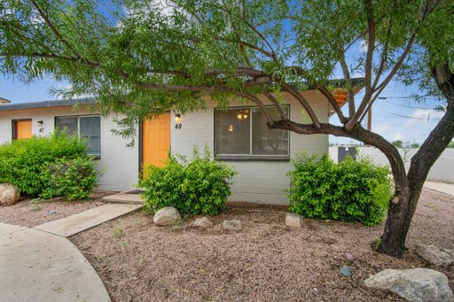 $815- Lovely 1 Bed | 1 Bath Ground floor Apartment with a Private Yard at the Highland Park Apartments! – photo 1