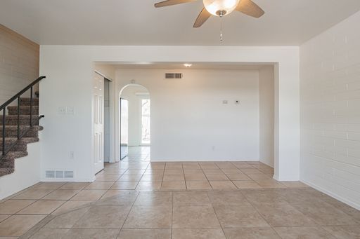 $1,250- 3 Bed/ 1.5 bath 2 Story Townhouse with a backyard Available at Highland Park! – photo 1