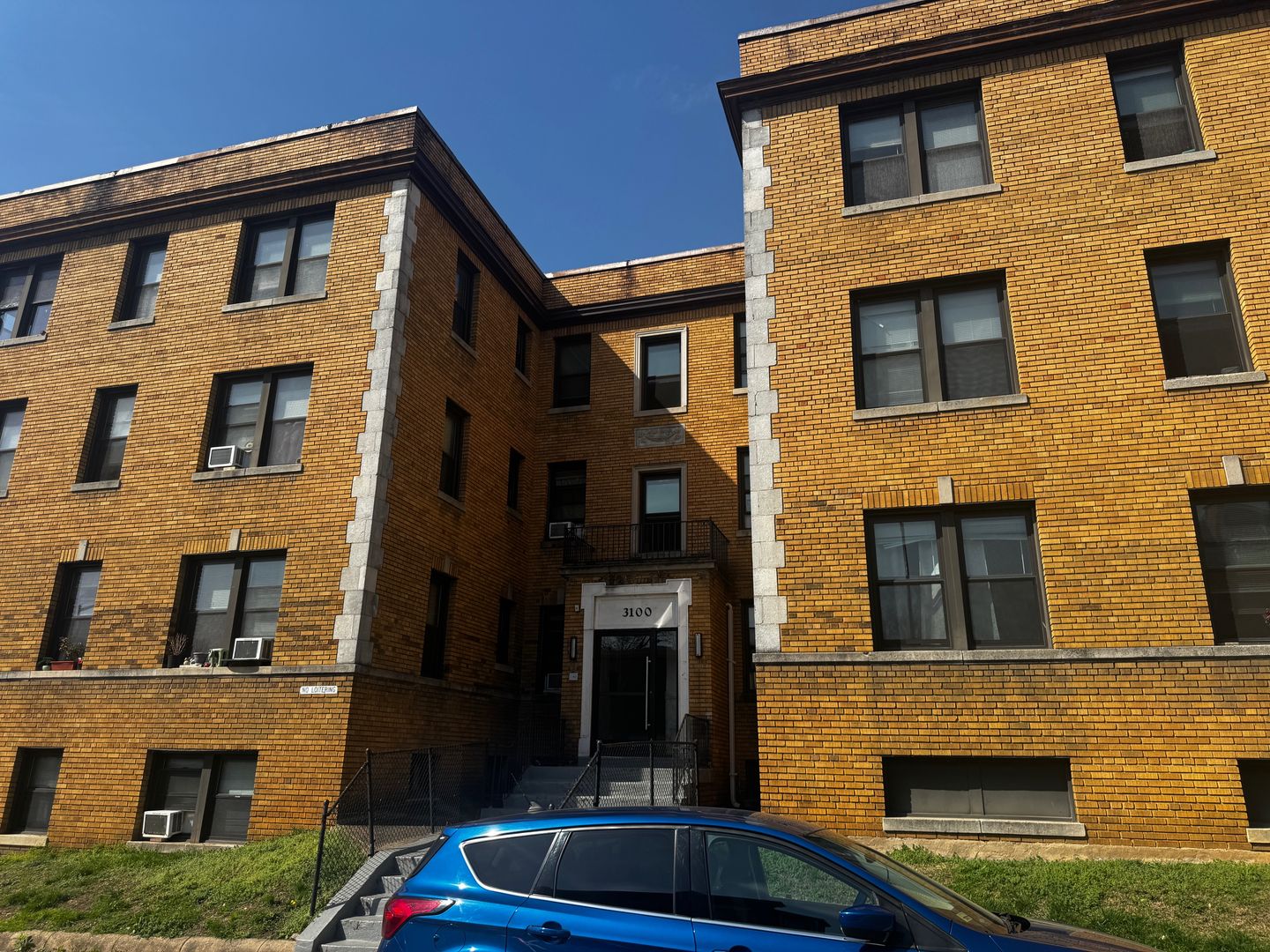 WASHINGTON Apartment: 3100 WARDER ST NW