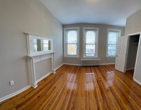 715 15th St., SE, 2 – photo 1