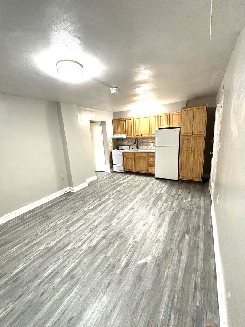 WASHINGTON Apartment: 1266 MORSE ST NE