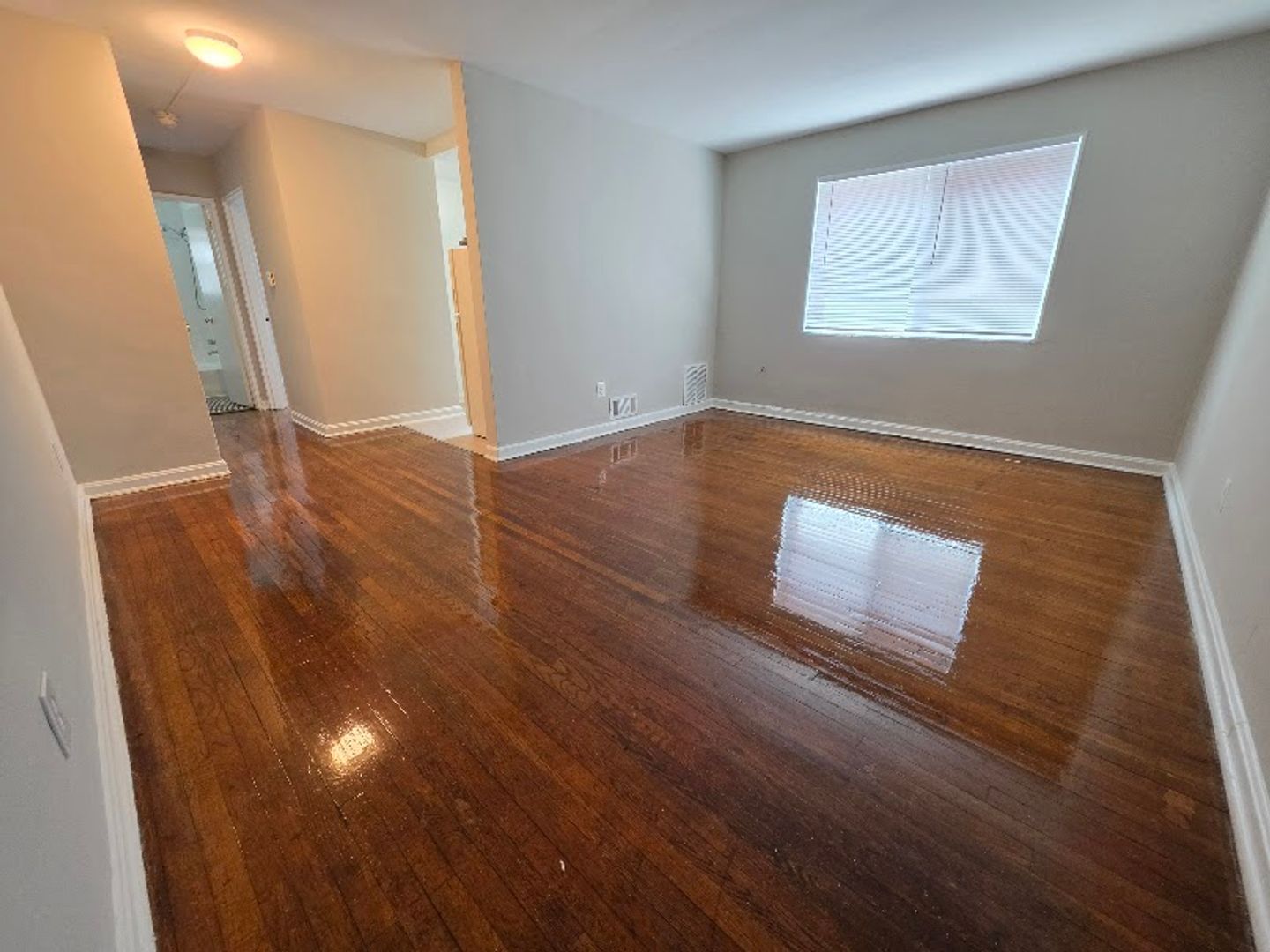 WASHINGTON Apartment: 1026 45TH ST NE