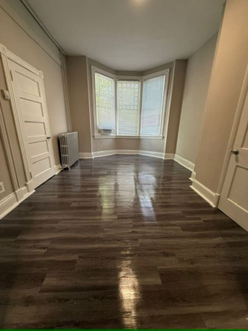 WASHINGTON Apartment: 1408 P ST NW