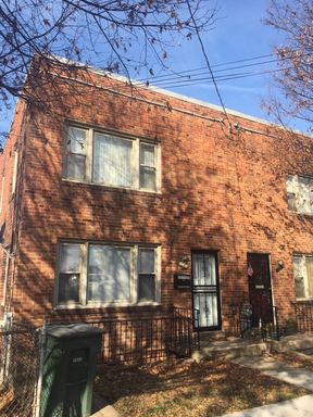 556 49TH Pl., NE, House – photo 1