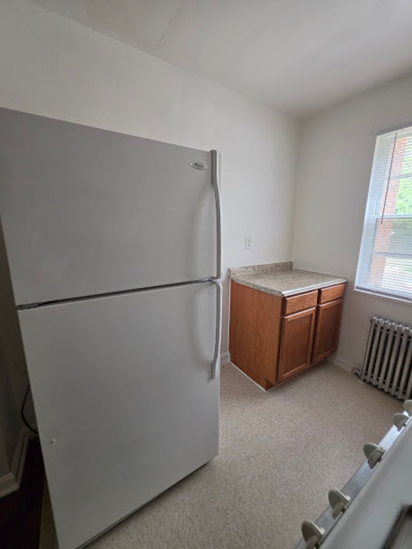 WASHINGTON Apartment: 3393 BLAINE ST NE