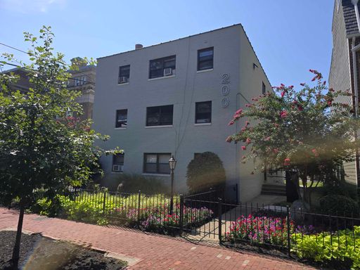 200 P St., NW, 3 – photo 1