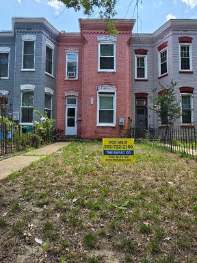 239 K St., NE, HOUS – photo 1