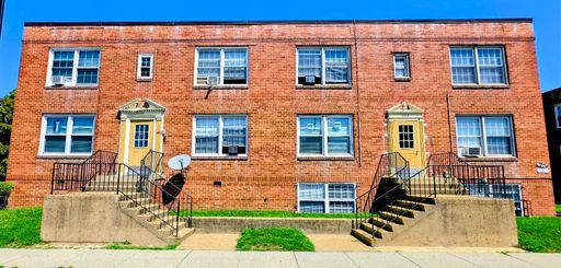 3202 EAST CAPITOL ST NE, C – photo 1