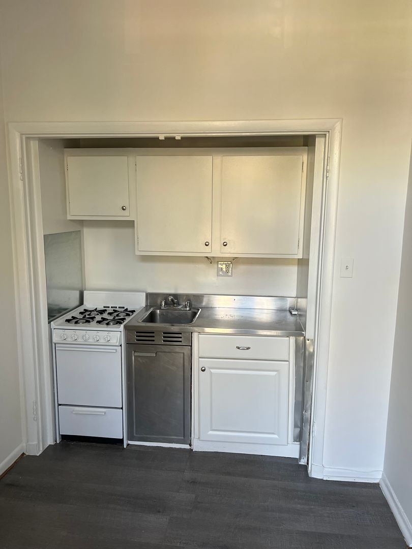 WASHINGTON Apartment: 2314 19TH ST NW