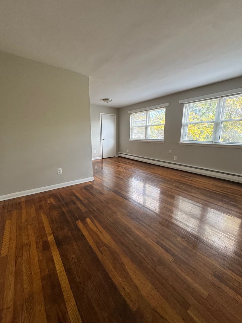 WASHINGTON Apartment: 4811 MINNESOTA AVE NE