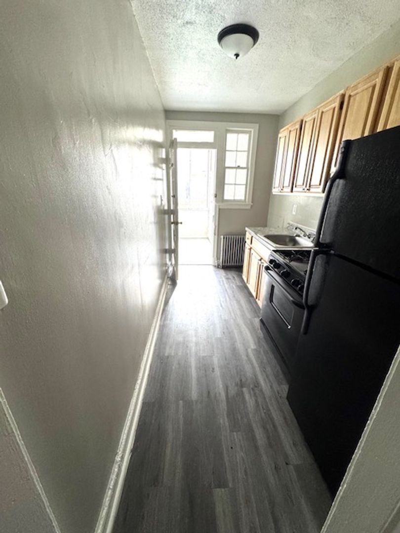 WASHINGTON Apartment: 15 GALLATIN ST NE