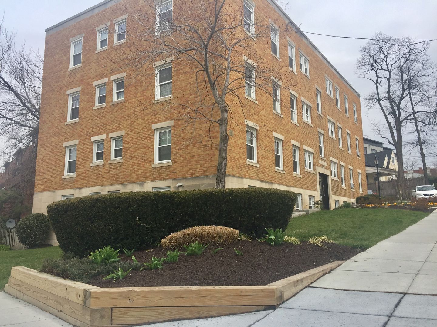 WASHINGTON Apartment: 1000 PERRY ST NE