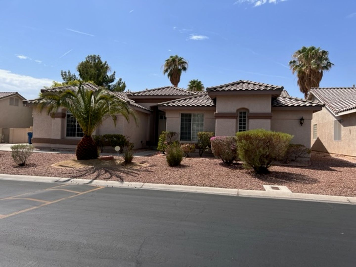 Las Vegas House: 1313 Waterford Falls Avenue