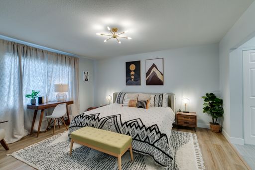 2000 Springview Dr, Las Vegas, NV 89146